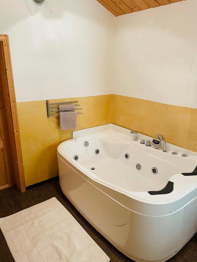 Uriges Alpen-Apartment Stefan Juen سي المظهر الخارجي الصورة